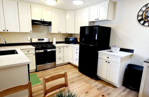 The Villas Apartment | Bright Modern 2BR Near Santana Row