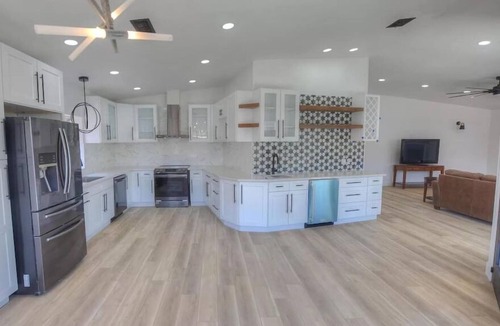 Moovalya Keys House | Bush Master Suite, Moovalya Keys canal