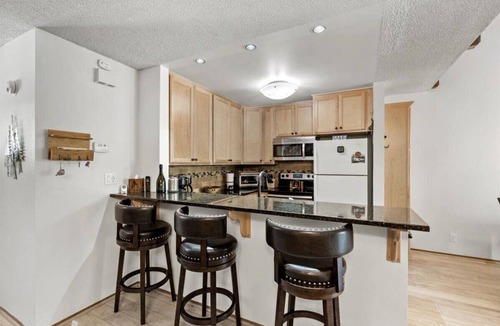 Carnelian Woods House | Carnelian Bay Retreat 2 Bedrooms + Loft Sleeps 6
