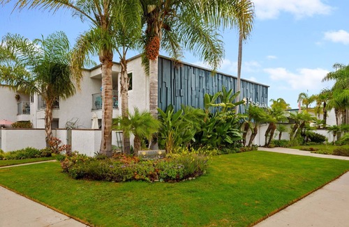 Carpinteria Condo | Carpinteria Beach Getaway - Steps from the Sand! DISCOUNTED WEEKLY & MONTHLY