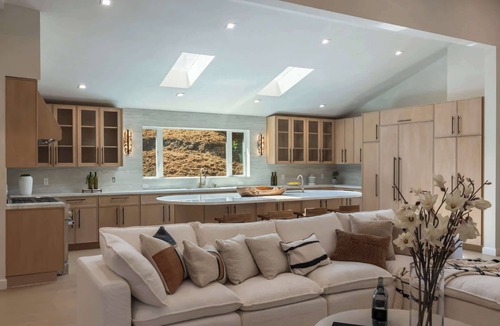 Trousdale Estates House | Casa Eleanora by Oraklus