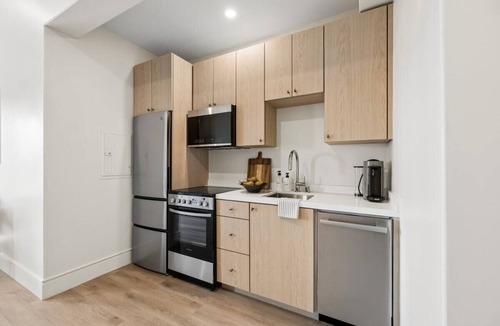 Oak Park Apartment | Casa Iglesia Loft Studio 302