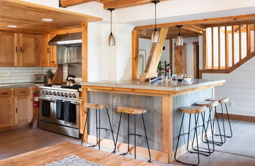 Carnelian Bay Ski Chalet | Chalet-Style w/Hot Tub + Theater Room + Pool Table | Mins to Lake | Timberline