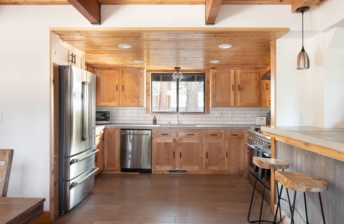 Carnelian Bay Ski Chalet | Chalet-Style w/Hot Tub + Theater Room + Pool Table | Mins to Lake | Timberline