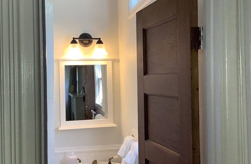 Westside Santa Cruz Bed & Breakfast | charming 1 bed-private bath great location by Beach, Pier, Boardwalk-fast WiFi-8