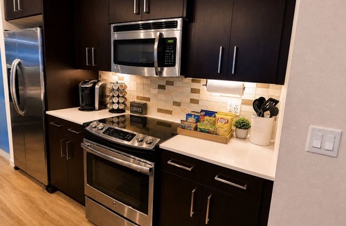 Sacramento House | Charming 2-bedroom townhome with AC in perfect West Sacramento