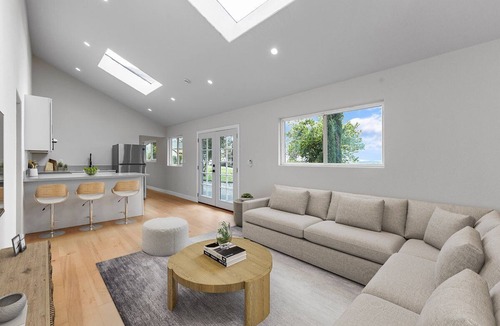 Santa Rosa Cottage | Charming 2-bedroom cottage with amazing city and mountain views