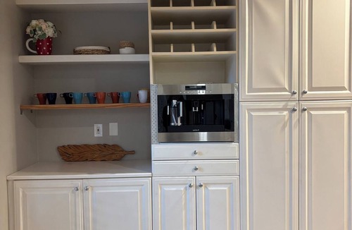 Valencia House | Charming 3-bedroom house in amazing Santa Clarita with AC