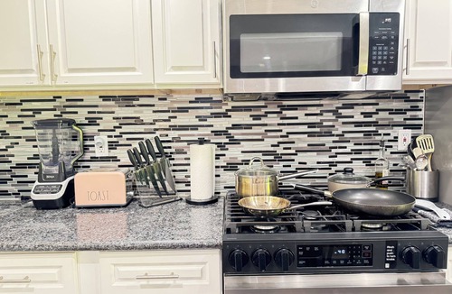 Colton House | Charming 3-bedroom house with AC and WiFi in marvelous Colton