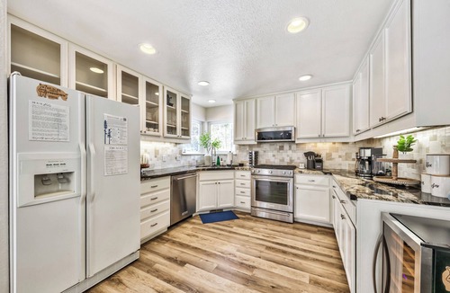 Christmas Valley House | Charming 3-BR house wth game room and backyard in South Lake Tahoe