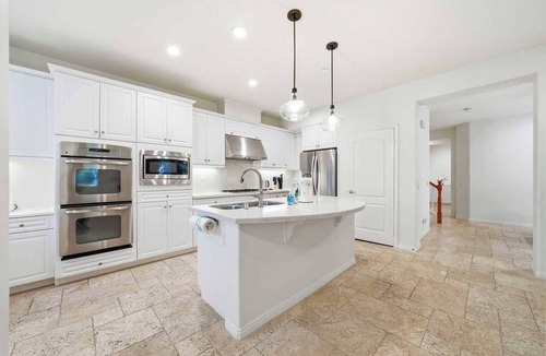 Woodbury House | Charming 3B3.5B｜Garage｜Spacious Yard｜Flex-Lease｜Fully Furnished #42600