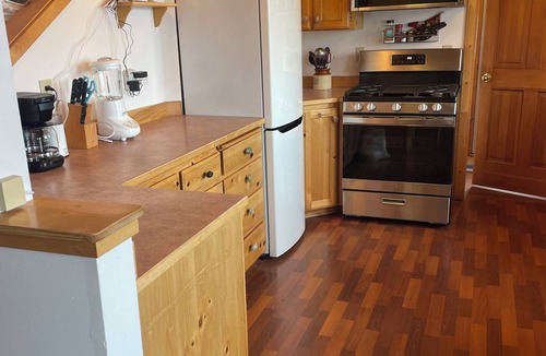 Langley Cottage | Charming beachfront 1-bedroom cottage near Langley, Whidbey Island Washington.