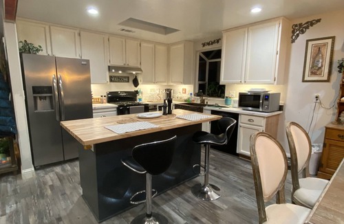 Fair Play Cottage | Charming Fair Play Cottage near local wineries