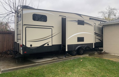 Stockton House | Charming full furnished RV, Close to Country clubs and Universities