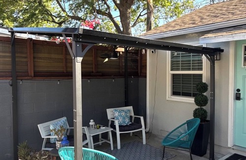 Magnolia Park House | Charming house in Burbank