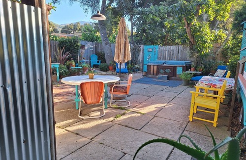 Toro Canyon House | Charming mobile home in lovely Carpinteria Foothills with WiFi access