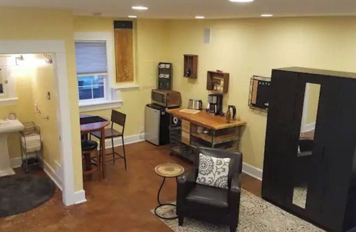 Sellwood-Moreland Apartment | Charming, Private, Detached Studio!