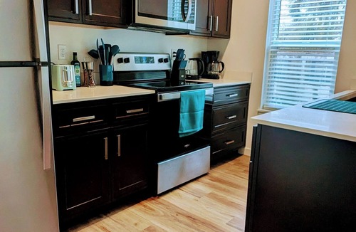 Ellensburg House | Charming townhome next to park, trails, close to downtown, discounts for month+