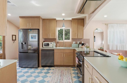 Cypress Park House | Chic Boho Bungalow w/Peaceful Vibes & Private Deck in Mt. Washington