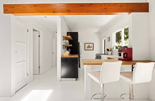 Beachwood Canyon House | Chic Hollywood Hills Sanctuary - Historic Beachwood - Nestled in the Trees