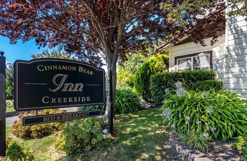 Sonoma Bed & Breakfast | Cinnamon Bear Creekside Inn