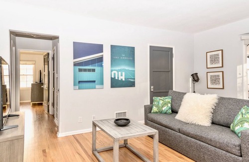 Burbank Apartment | City Escape Living