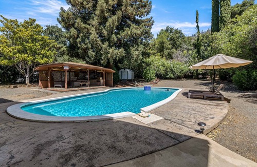 Wilbur Springs House | Clearlake 1BR Retreat Pool + Boat Parking Sleeps 4