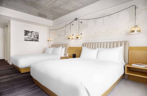 Tenderloin Hotel | Close to Moscone Center + Rooftop Restaurant & Bar