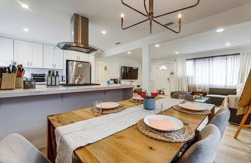North Redondo House | Close to Shore, Malls & SoFi! Redondo Beach Home