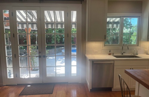 St. Helena House | Close to town, 2-car garage, landscaped rear patio with spa, outdoor kitchen.