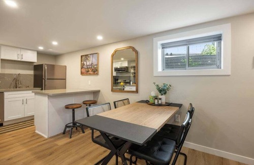 Seattle Metro Area House | Columbia City 2BR - Walkable to Synagogue - Family Visits Welcome