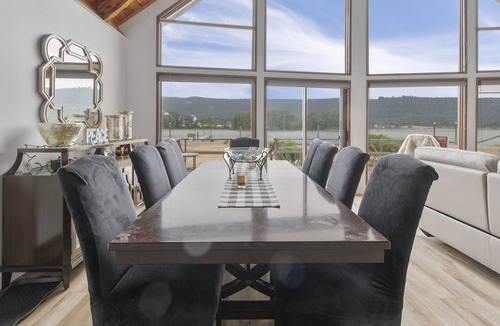 Cathlamet House | Columbia River Waterfront Home with Dock -- 90 Minutes From Portland