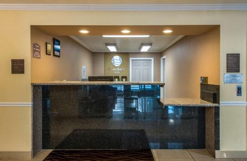 Weed Hotel | Comfort Inn Mount Shasta Area