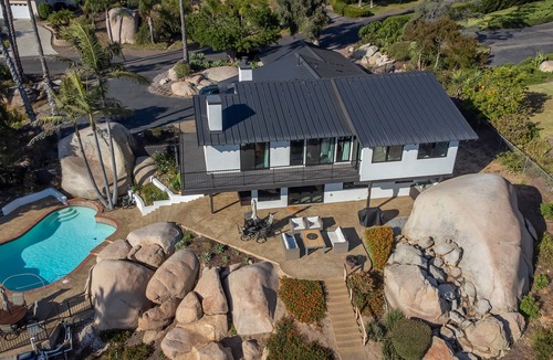 Lake Hodges Villa | Contemporary Retreat with Private Pool and Lake Views