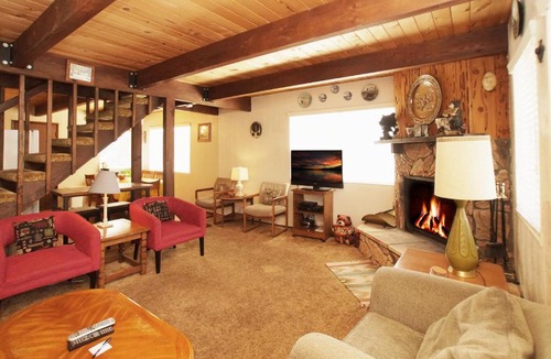 Big Bear House | Country Cottage - Wonderful home-feel cabin! Rock Fireplace!