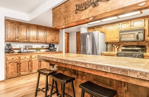 Trinity Center House | COUNTRY LAKE RETREAT. Special rate. Book now.