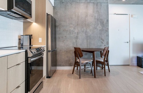 Downtown San Francisco Apartment | Cozy 1-bedroom apartment in SF with AC, fitness room