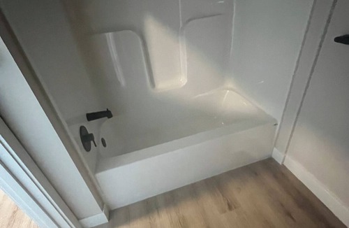 Chinatown Apartment | Cozy 1-bedroom apartment with AC in perfect Los Angeles location