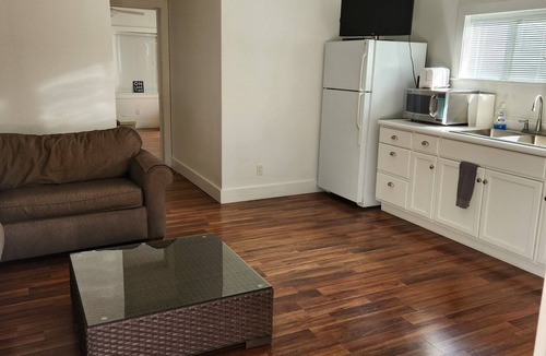 Trinity Center Cabin | Cozy 1 bedroom cabin in peaceful Trinity Center with AC