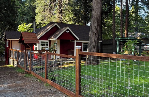 Placerville Cabin | Cozy 1-bedroom cabin in soothing Pollock Pines with AC