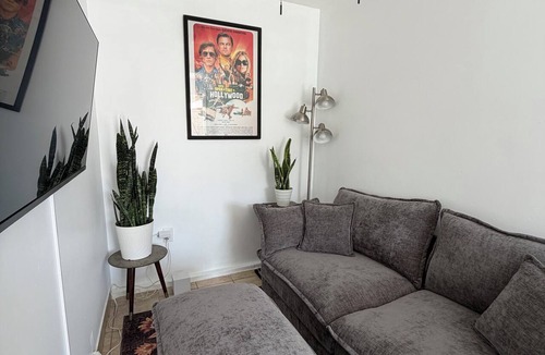 Inglewood Apartment | Cozy 1-bedroom studio in charming Inglewood with AC