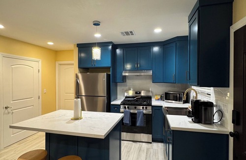 Downey House | Cozy 2-bedroom house in charming Downey with AC