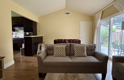 Waverly Park House | Cozy 4BR Home in Mountain View