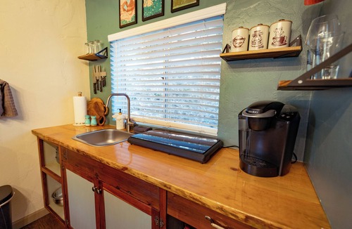 Oakhurst Apartment | Cozy Cabin Near Yosemite & Corlieu Falls