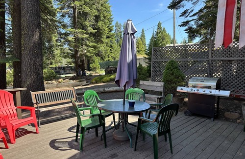 Peninsula Village Cabin | Cozy Cabin walking distance from the lake. Plenty of lake access!