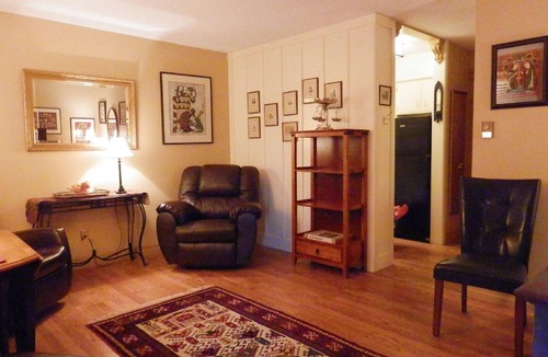Happy Valley Apartment | Cozy, charming retreat close to WWU and Fairhaven