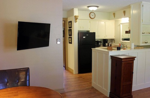 Happy Valley Apartment | Cozy, charming retreat close to WWU and Fairhaven