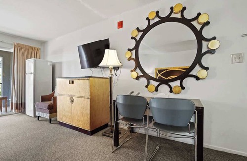 Fremont Apartment | (Cozy studio, 2BED, 1BA, No kitchen)