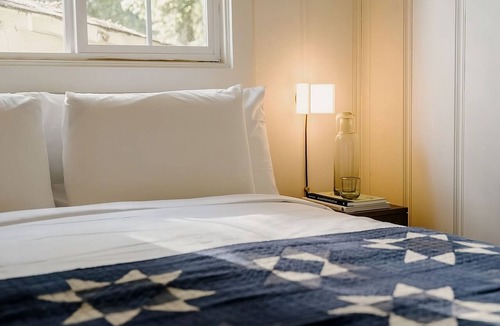 Guerneville Hotel | Create A Travel Experience Worth Remembering! Free Parking, Outdoor Pool!