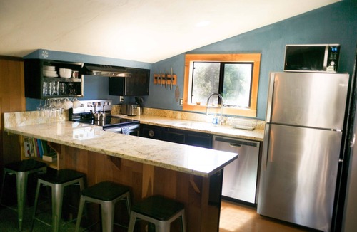 Bear Valley Condo | Creekside Bear Den Beautifully newly remodeled condo close to everything!